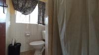 Bathroom 2 - 4 square meters of property in Ferndale - JHB