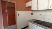 Kitchen - 6 square meters of property in South Beach