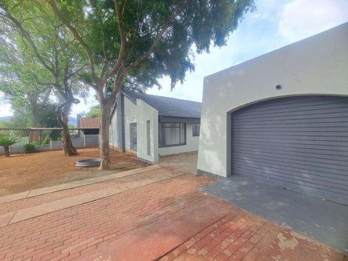 3 Bedroom House for Sale For Sale in Protea Park Remove - MR658438