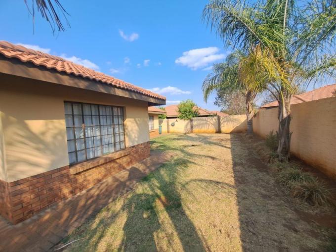 3 Bedroom House for Sale For Sale in Waterval East - MR658448