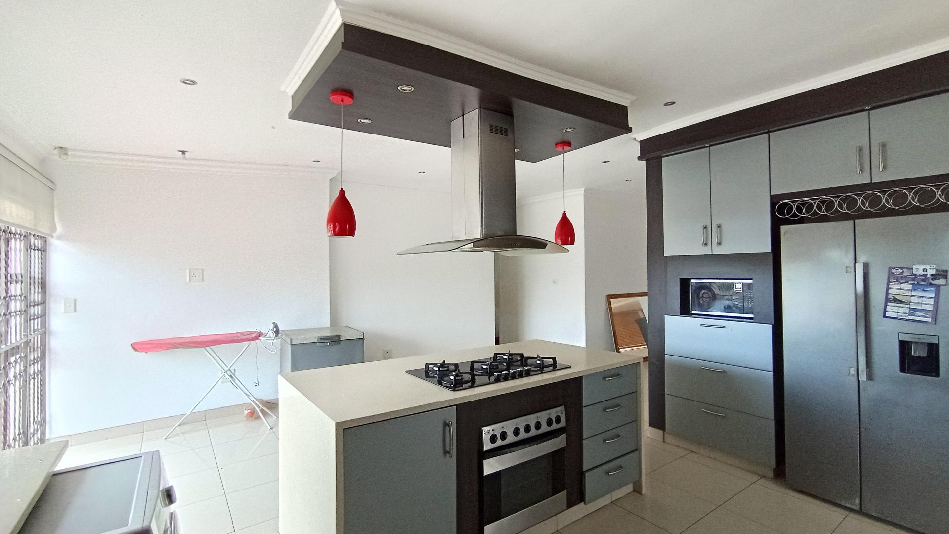 Kitchen - 40 square meters of property in Glen Hills