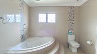 Bathroom 1 - 19 square meters of property in Glen Hills