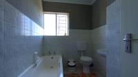 Bathroom 1 - 5 square meters of property in Discovery