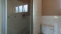 Main Bathroom - 5 square meters of property in Riamarpark