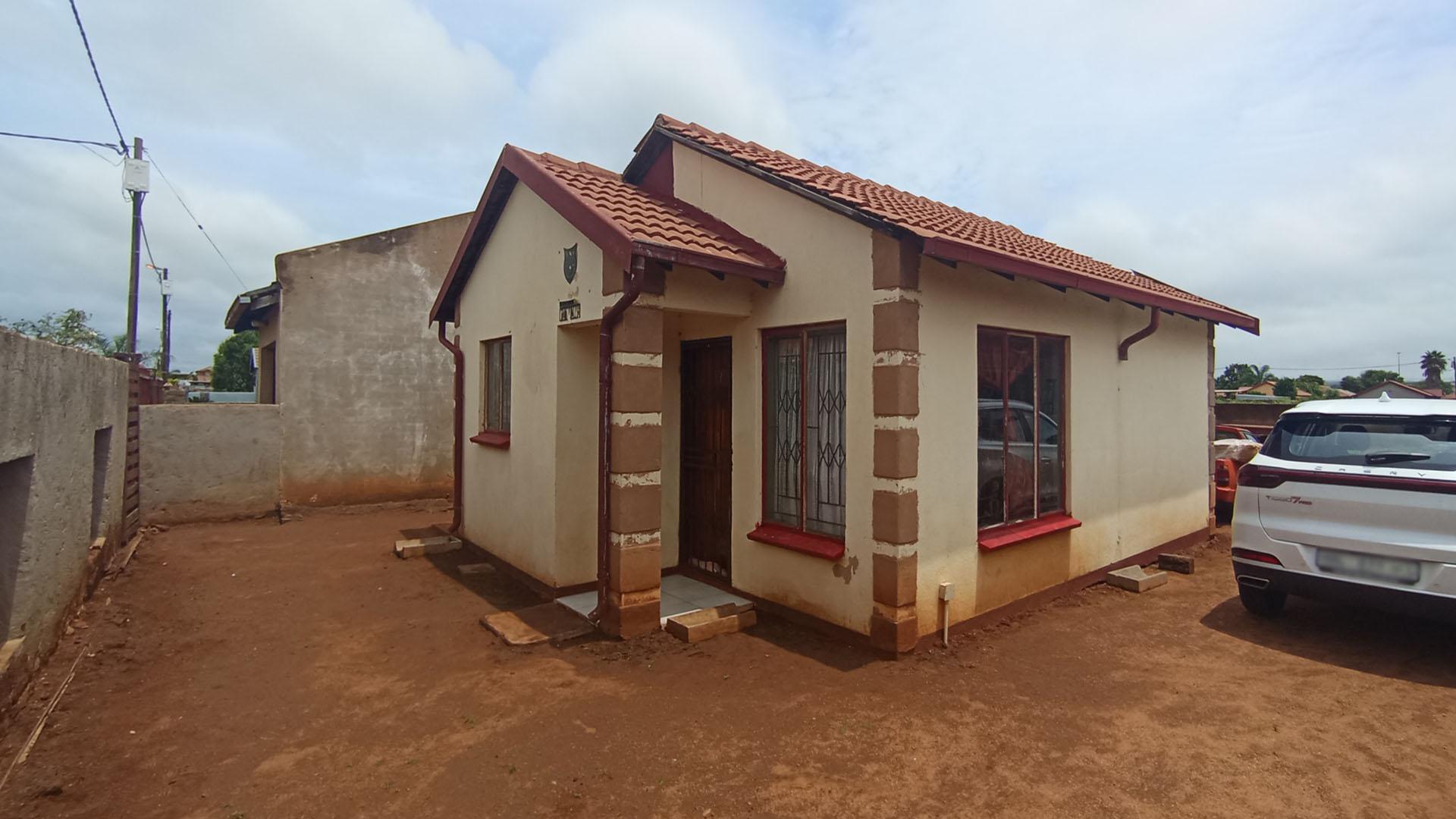 Front View of property in Soshanguve