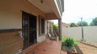 Patio - 88 square meters of property in Eldoraigne