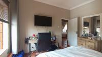 Bed Room 1 - 15 square meters of property in Eldoraigne