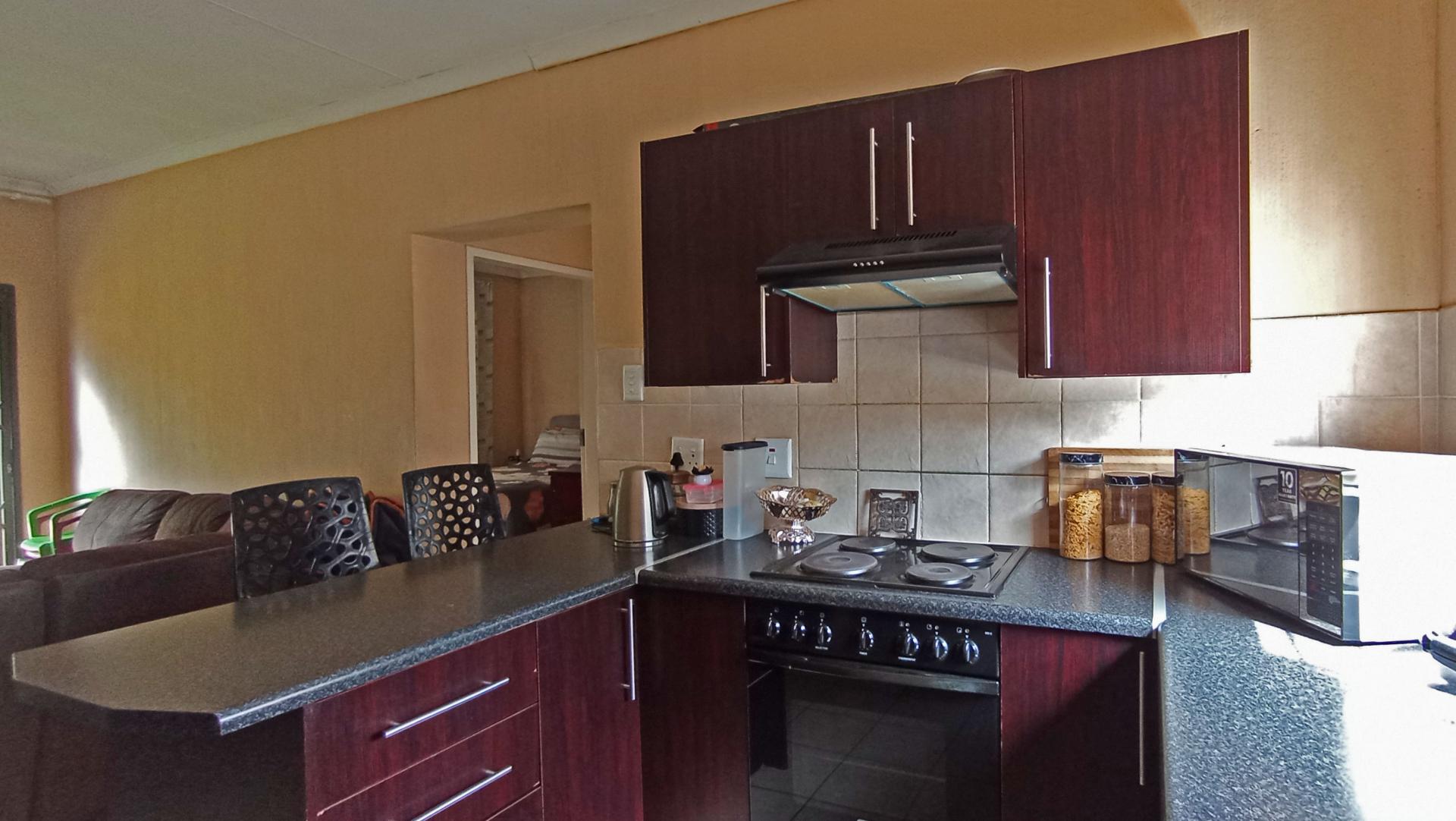 Kitchen - 7 square meters of property in Georginia