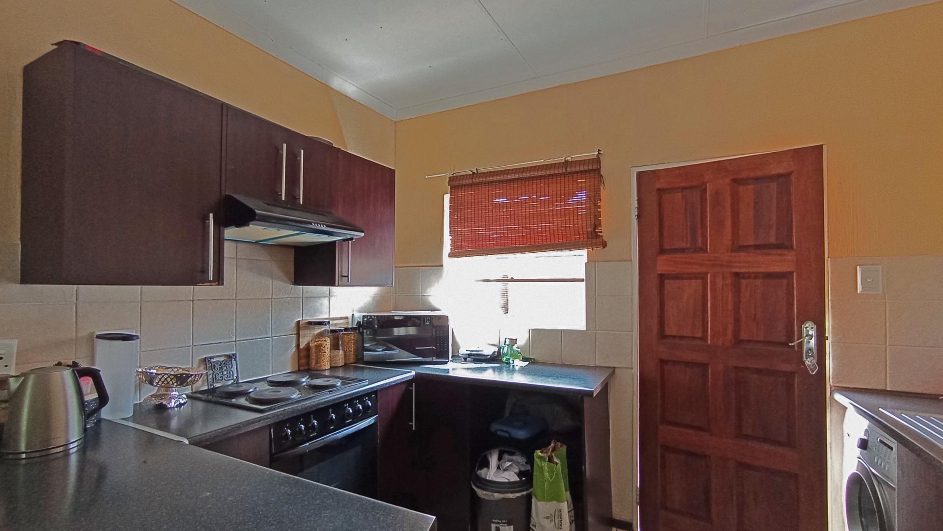 Kitchen - 7 square meters of property in Georginia