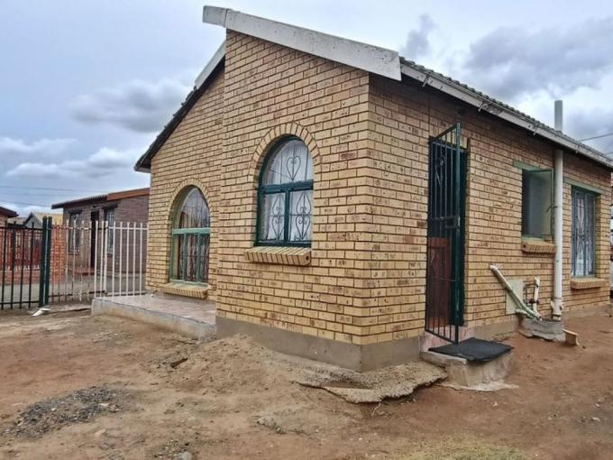 2 Bedroom House for Sale For Sale in Blomanda - MR658589