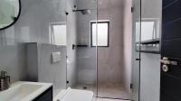 Bathroom 1 - 4 square meters of property in Edenvale