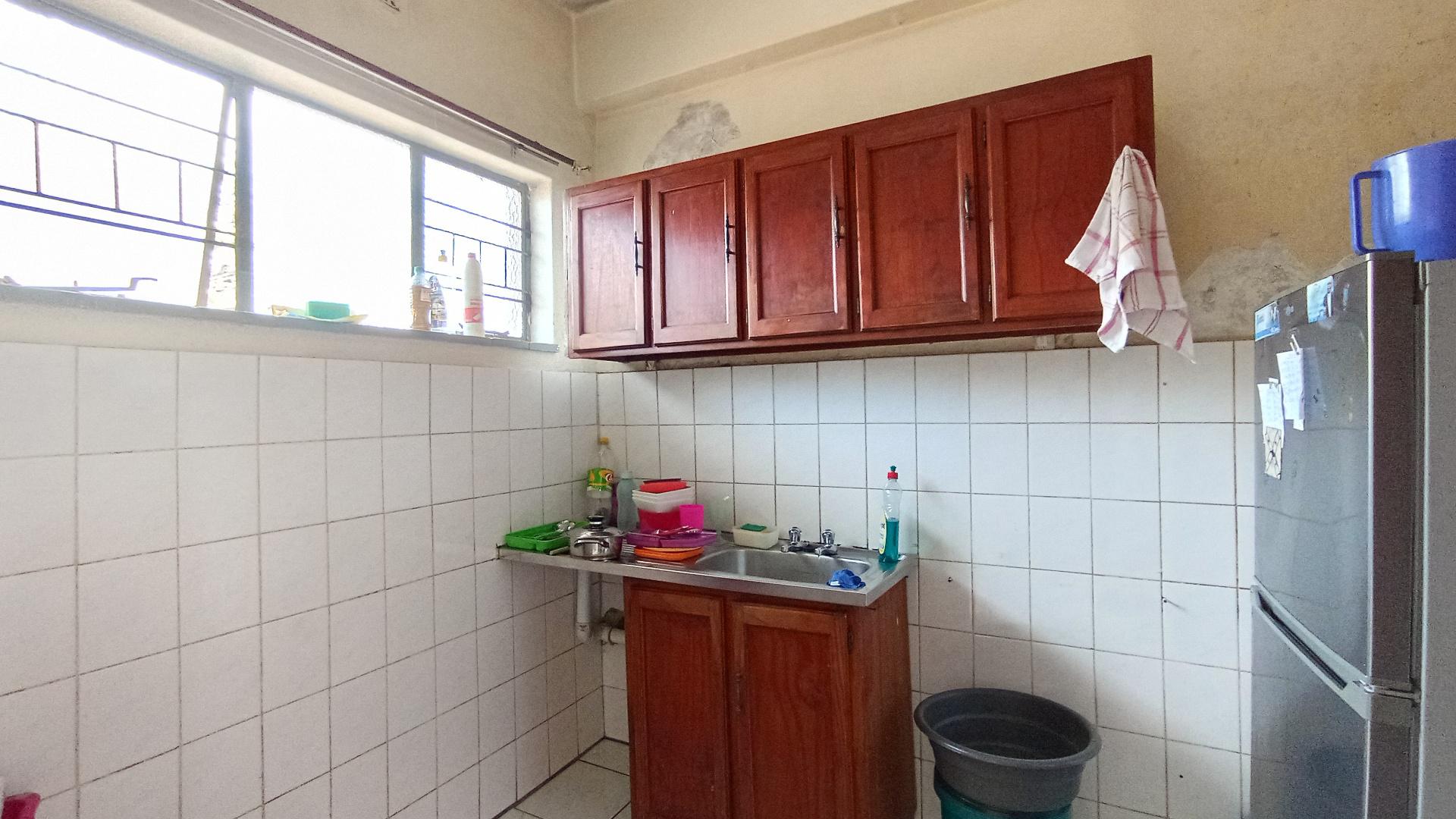 Kitchen - 7 square meters of property in Bulwer (Dbn)