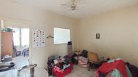 Lounges - 14 square meters of property in Bulwer (Dbn)