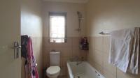 Bathroom 1 - 4 square meters of property in The Orchards