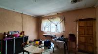 Kitchen - 19 square meters of property in Duduza