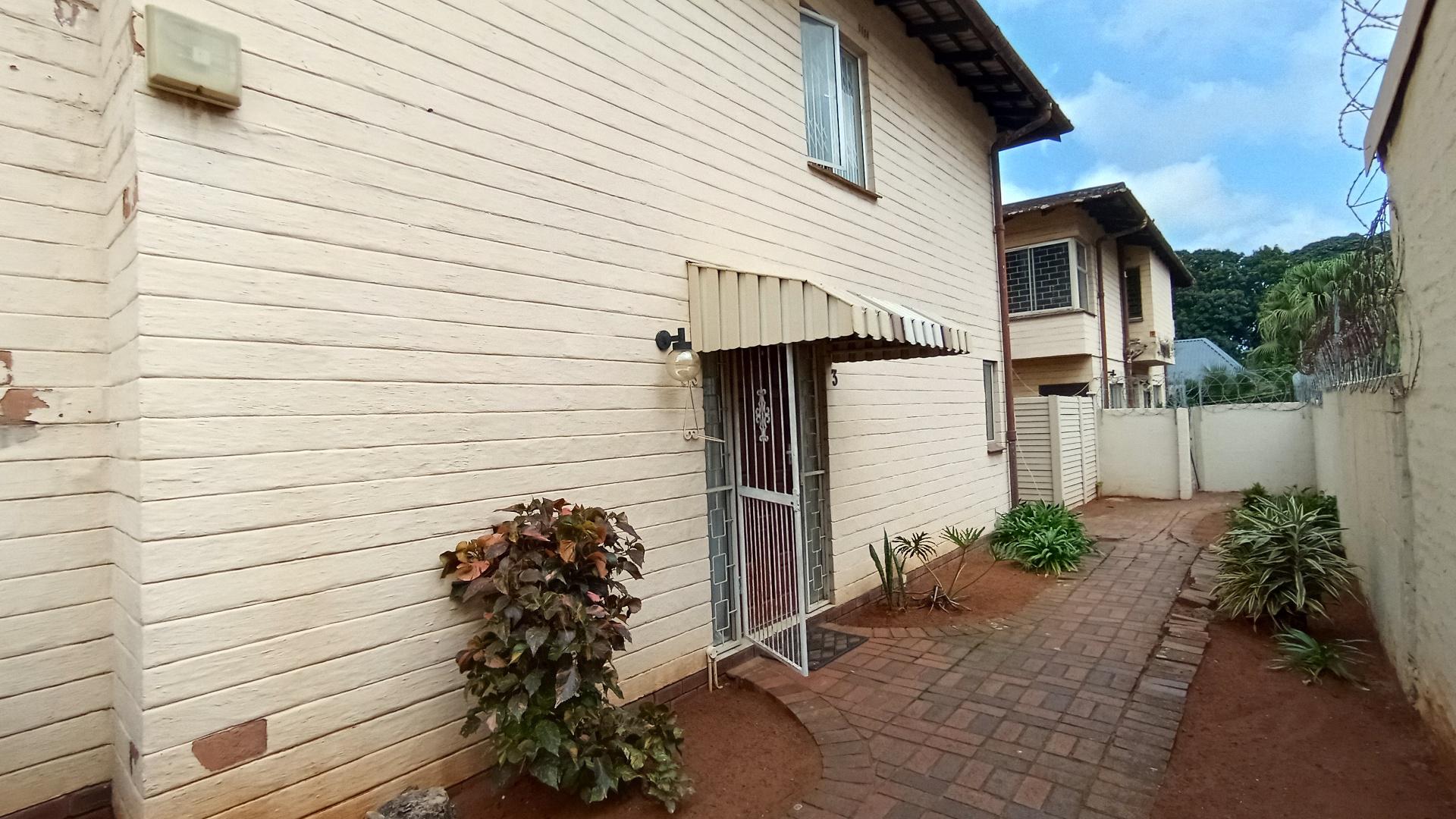 Front View of property in Bulwer (Dbn)