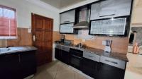 Kitchen of property in Vista Park