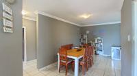 Dining Room - 17 square meters of property in Shallcross 