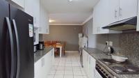 Kitchen - 11 square meters of property in Shallcross 