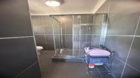 Bathroom 1 - 9 square meters of property in Shallcross 