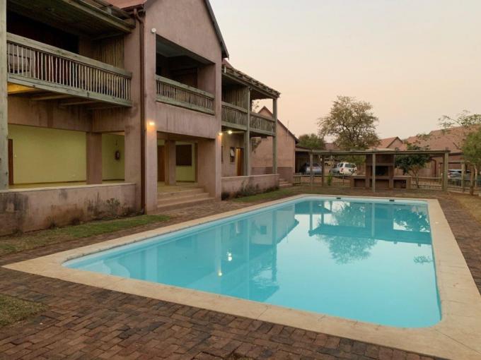 3 Bedroom Simplex for Sale For Sale in Hoedspruit - MR658798