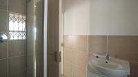 Bathroom 1 - 6 square meters of property in Hesteapark