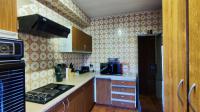 Kitchen - 12 square meters of property in South Crest