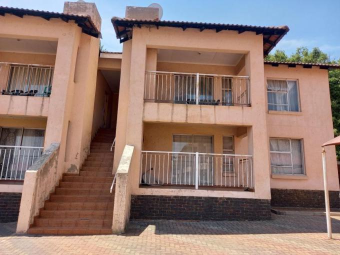 2 Bedroom Apartment for Sale For Sale in Rensburg - MR658861