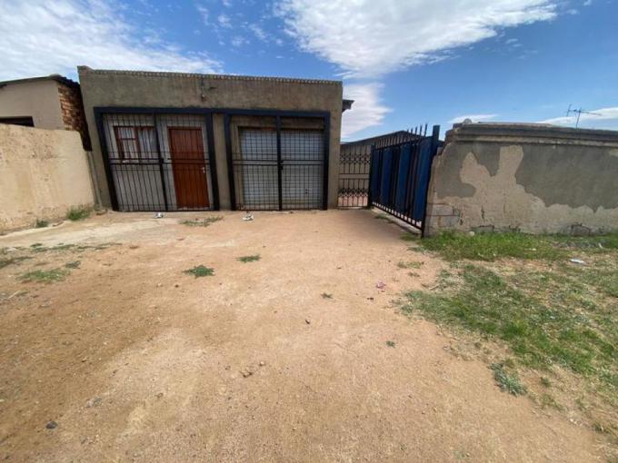 6 Bedroom House for Sale For Sale in Kwa-Thema - MR658881