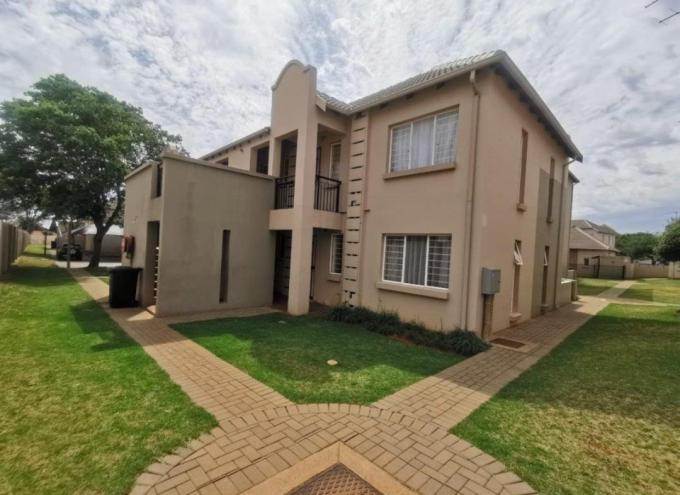 2 Bedroom Apartment for Sale For Sale in Boksburg - MR658913