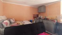 Bed Room 3 - 15 square meters of property in The Orchards