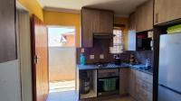 Kitchen - 9 square meters of property in Windmill Park