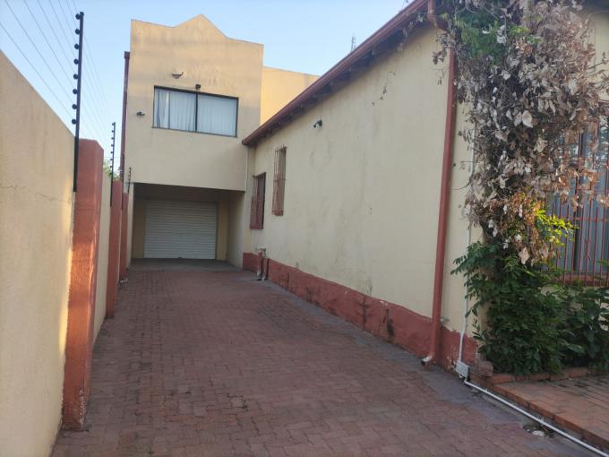 6 Bedroom House for Sale For Sale in Kensington - JHB - MR659247