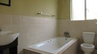 Bathroom 1 - 4 square meters of property in Willowbrook