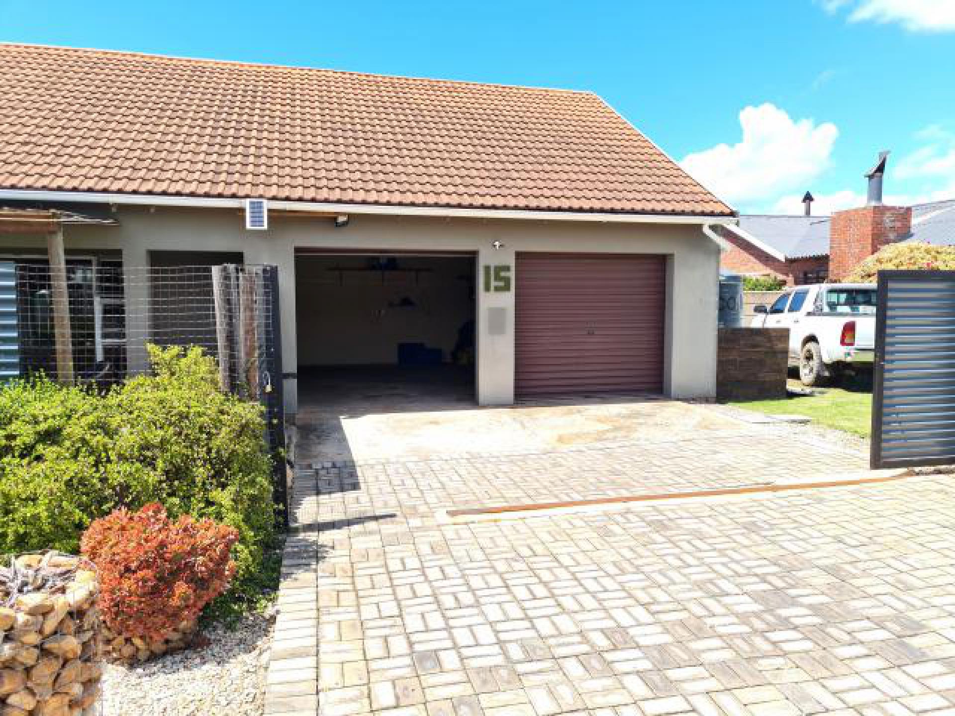 Front View of property in Jeffrey's Bay