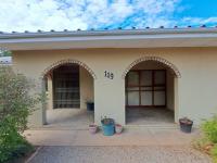  of property in Oudtshoorn