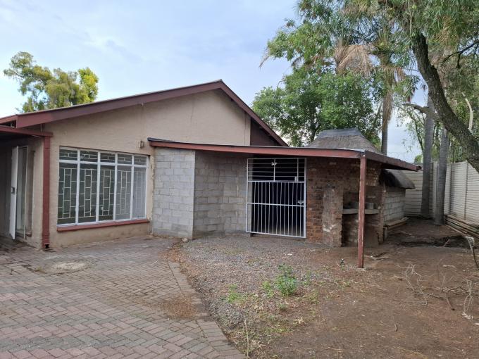 4 Bedroom House for Sale For Sale in Booysens - MR659347