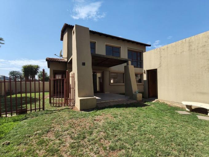 3 Bedroom Simplex to Rent in Waterval East - Property to rent - MR659356