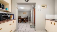 Kitchen of property in Brentwood Park