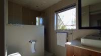 Bathroom 3+ - 6 square meters of property in Saddlebrook Estate