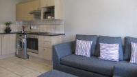 Lounges - 10 square meters of property in Ferndale - JHB