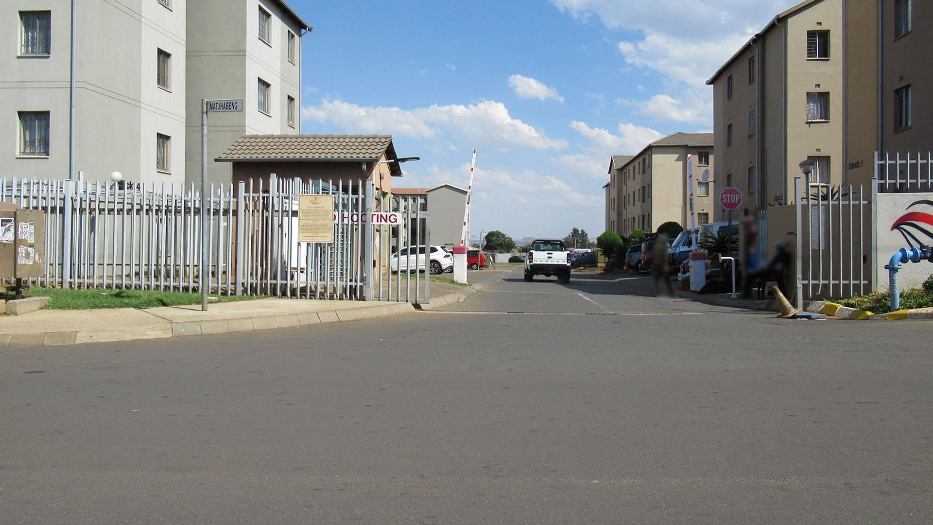 Front View of property in Jabulani