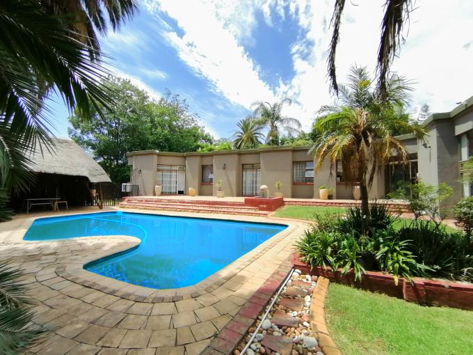 4 Bedroom House for Sale For Sale in Randpark Ridge - MR659481