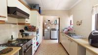 Kitchen - 16 square meters of property in Amanzimtoti 