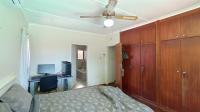 Main Bedroom - 21 square meters of property in Amanzimtoti 