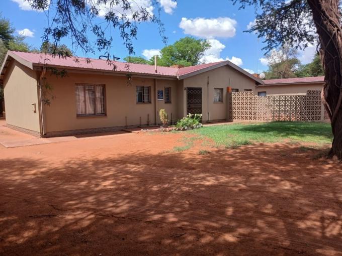 4 Bedroom House for Sale For Sale in Kathu - MR659574