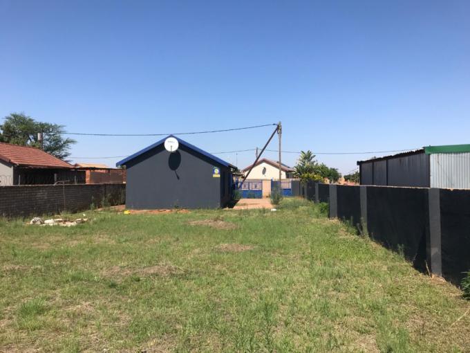 2 Bedroom House to Rent in Soshanguve - Property to rent - MR659762