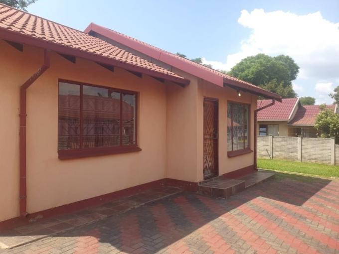 2 Bedroom House for Sale For Sale in Rustenburg North - MR659888