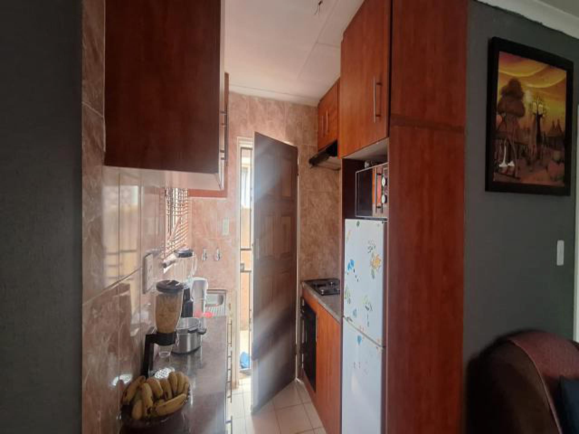 Kitchen of property in Mahube Valley