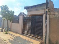 2 Bedroom 1 Bathroom House for Sale for sale in Mahube Valley